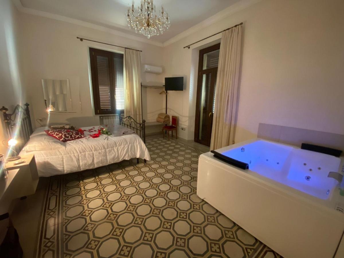 Il Palazzo - Luxury Home & Event Cosenza Exterior foto